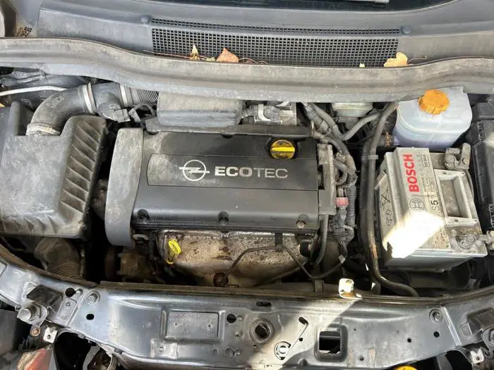 Engine Opel Zafira B