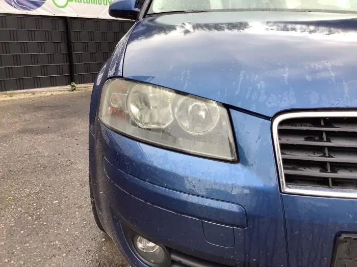 Headlight, right Audi A3