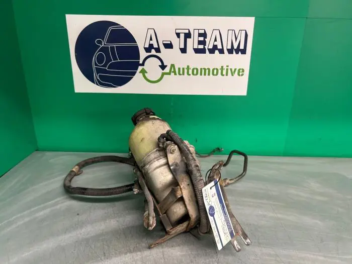 Power steering pump Opel Zafira C