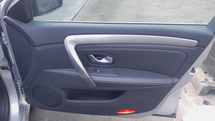 Front door trim 4-door, right Renault Laguna