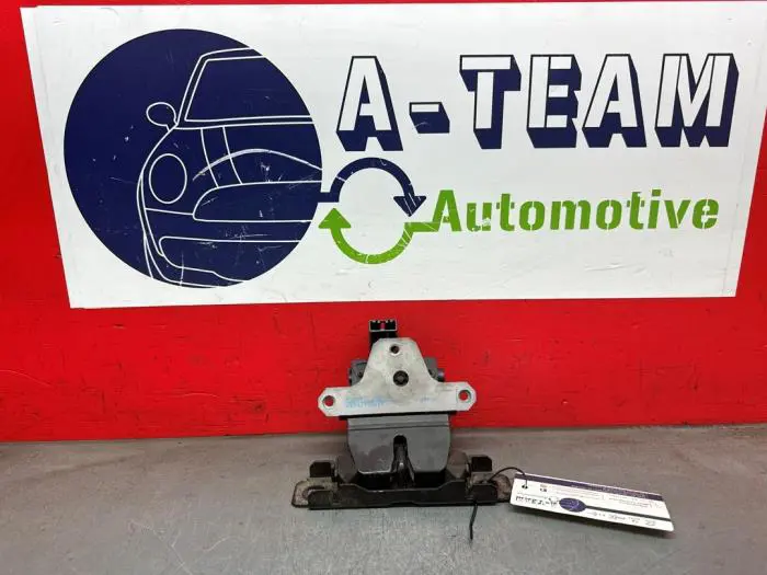 Tailgate lock mechanism Ford Focus