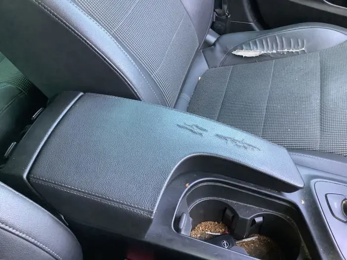 Armrest Opel Insignia