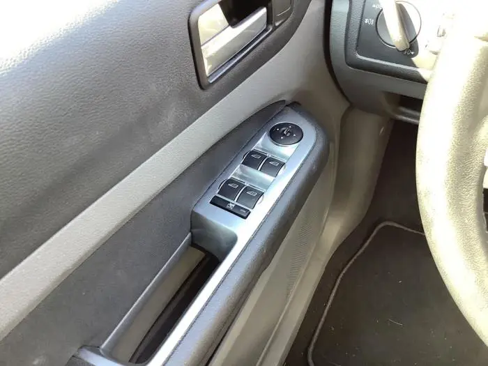 Electric window switch Ford Focus