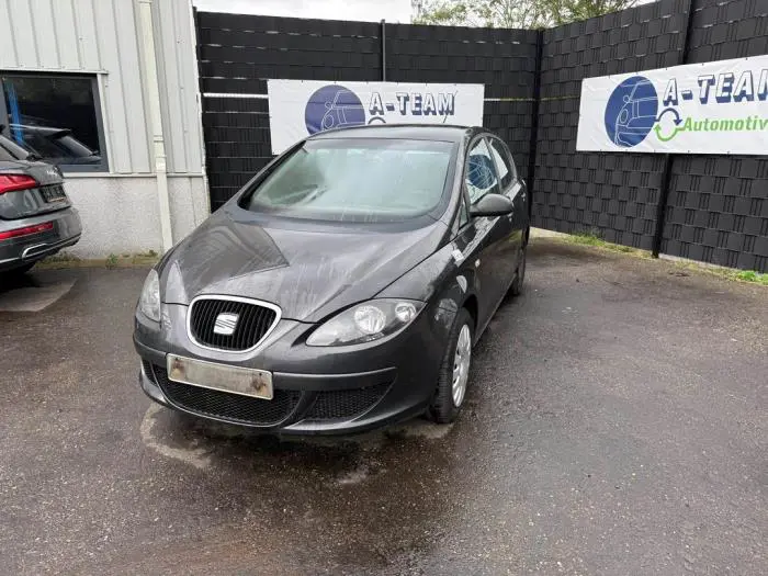 Bonnet Seat Toledo