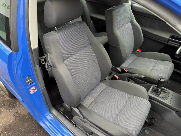 Seat, right Volkswagen Polo