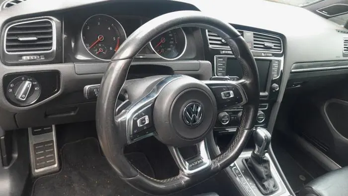 Instrument panel Volkswagen Golf