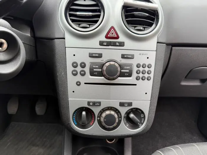 Radio CD player Opel Corsa