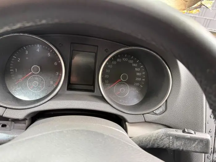 Instrument panel Volkswagen Golf