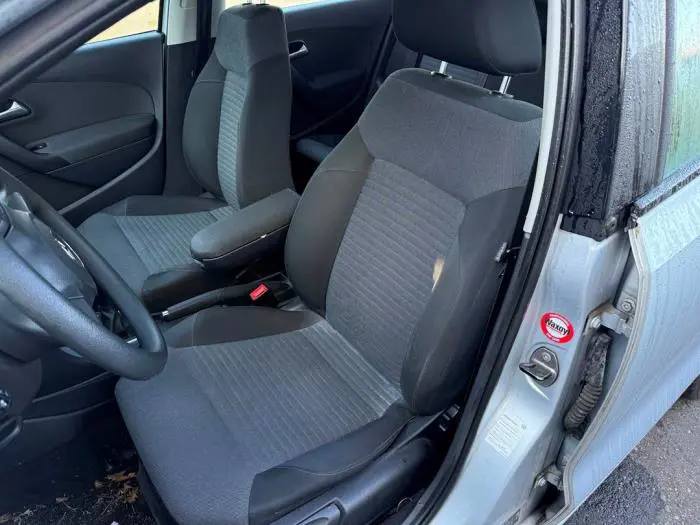 Seat, left Volkswagen Polo