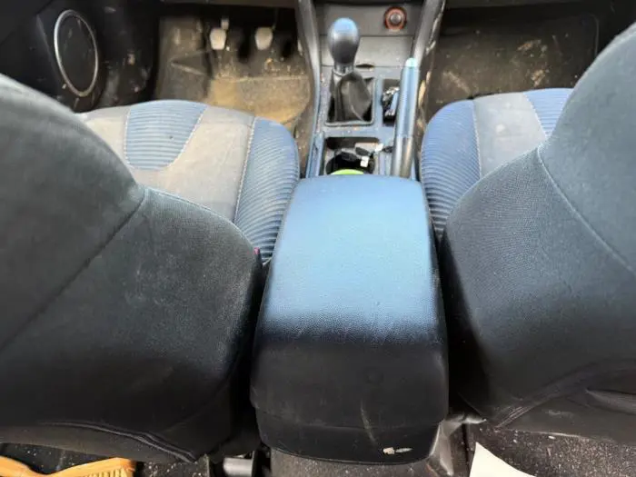 Armrest Mazda 3.