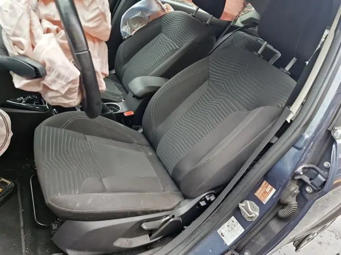 Seat, left Ford Fiesta