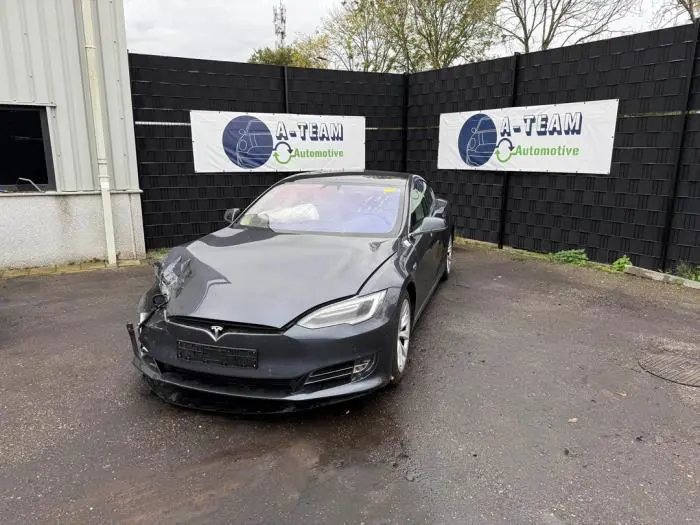 Battery electric car Tesla Model S