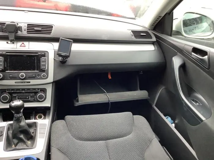 Glovebox Volkswagen Passat