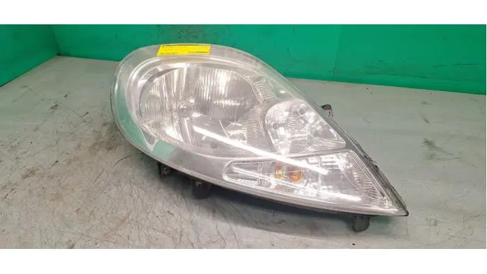 Headlight, right Opel Vivaro