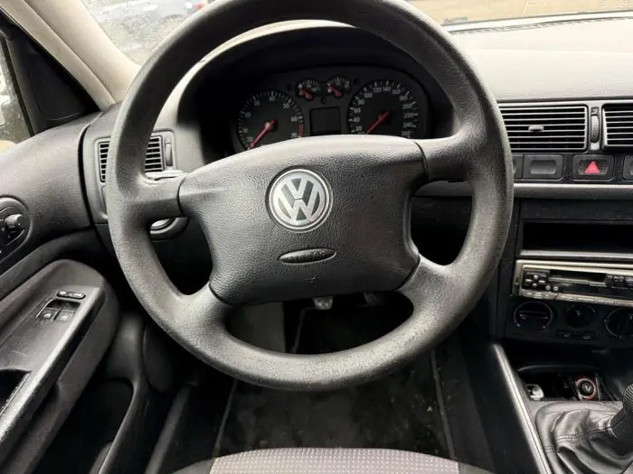 Instrument panel Volkswagen Golf