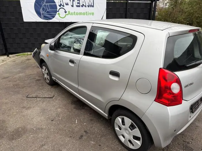 Door 4-door, front left Suzuki Alto