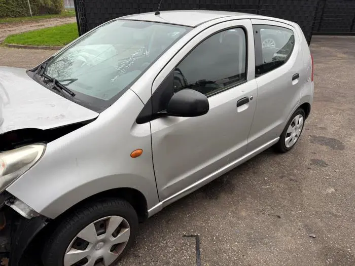 Front wing, left Suzuki Alto