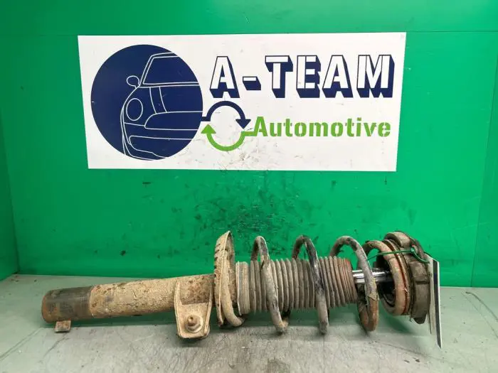 Fronts shock absorber, left Volkswagen Golf