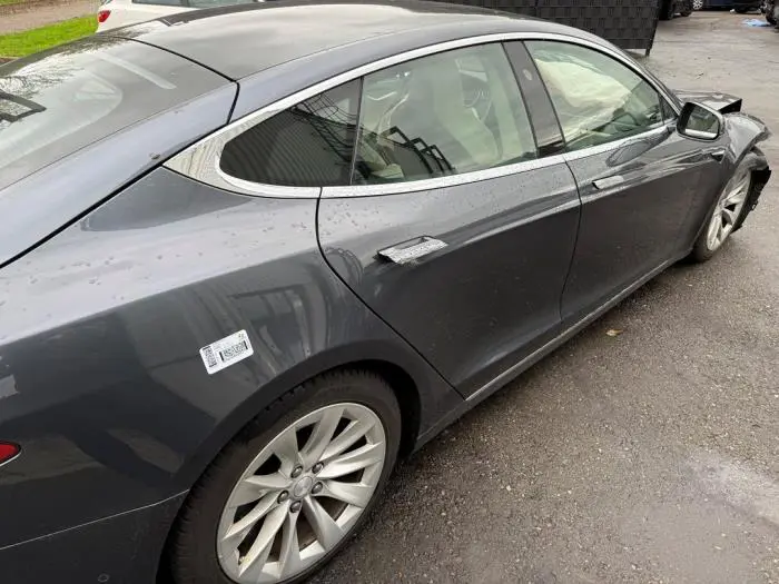 Side skirt, right Tesla Model S