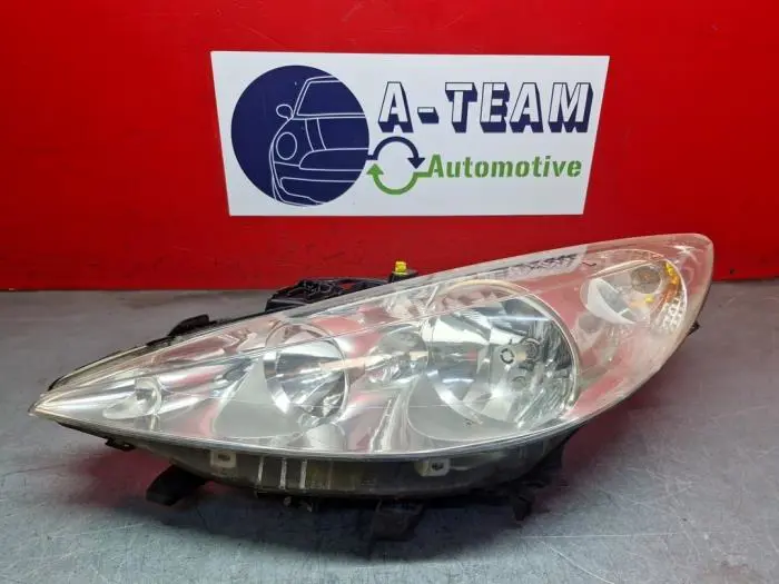 Headlight, left Peugeot 207